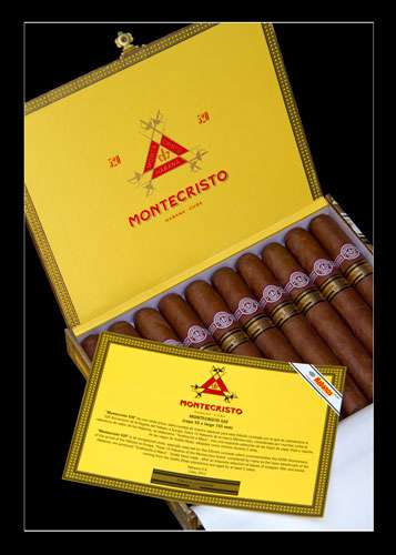 Edicion_Limitada_2012_Montecristo_520_ENVASE-MAS-VITOLINA