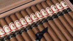 古巴首次推出 Hoyo de Monterrey Double Corona Gran Reserva Cosecha 2013