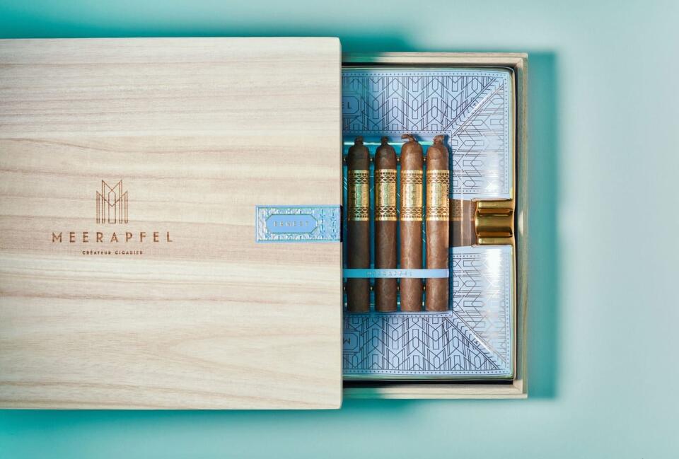 UberLuxury Master Blend